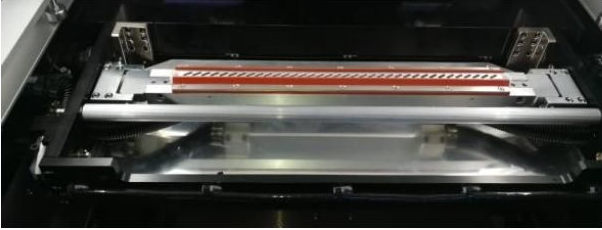 全自動(dòng)視覺(jué)印刷機(jī)(圖2)